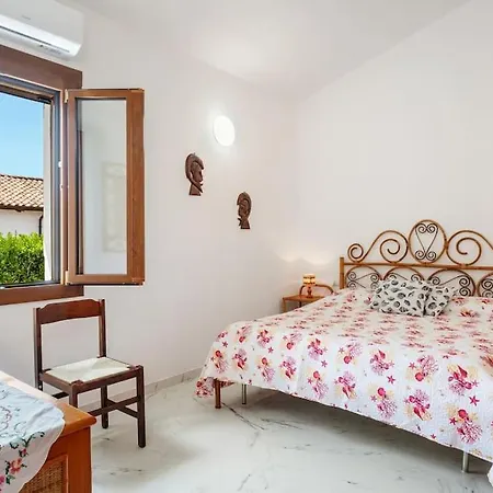Cro'home -beaches In 5 Minutes- * San Teodoro (Sardinia)